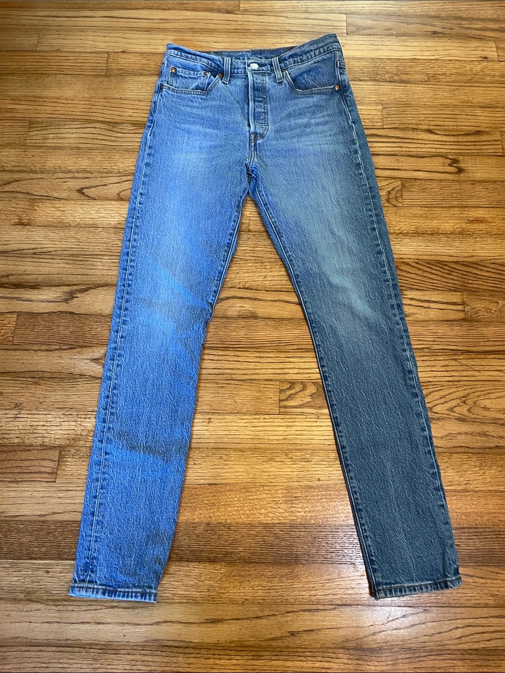 Levi's Women's Skinny Jeans in Classic Blue Denim